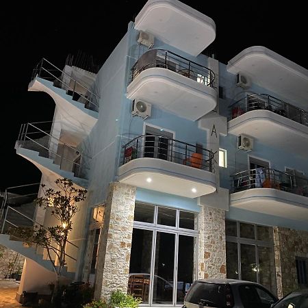 Hotel Vila Llaka Himarë Exterior foto